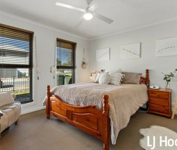 Charming Family Home - Photo 4