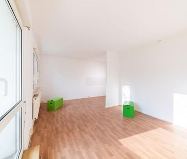 Familienfreundliche 4-Zimmerwohnung in Halle-Neustadt - Photo 6