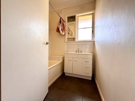 24 Union Street, Preston West VIC 3072 - Photo 4