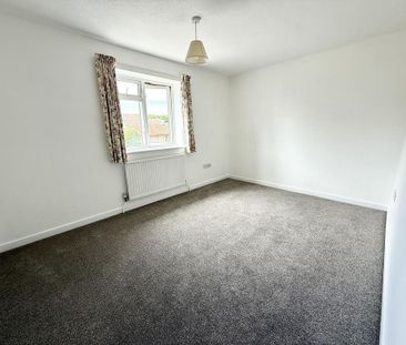 3 bedroom detached house to rent - Photo 2