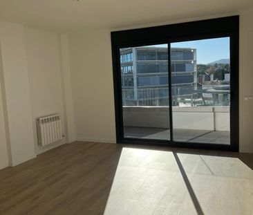 Piso de alquiler en Turó de Can Mates - Photo 1