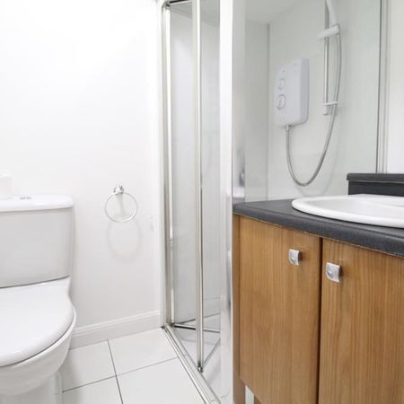 Esslemont Avenue, Rosemount, AB25 - Photo 3