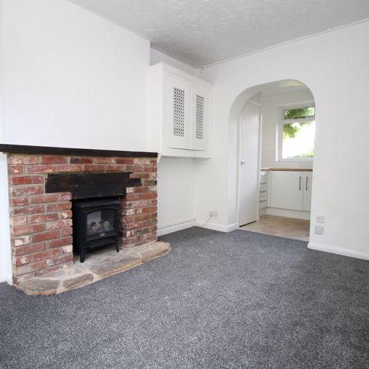 1 bedroom ground floor flat to rent - Photo 1