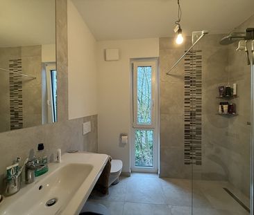 Moderne Dachgeschosswohnung mit Dachterrasse in Nienburg - barriere... - Photo 3