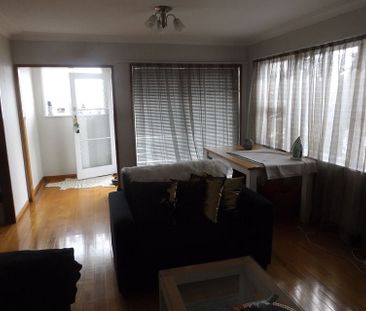Charming 2BR Unit in Papakura (old photos) - Photo 3