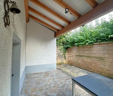 Spacious accommodation on two levels - Photo 4