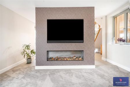 6 bedroom barn conversion to rent - Photo 2