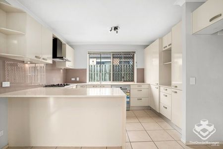 Perfect Family Home with Space for Everyone - Photo 2