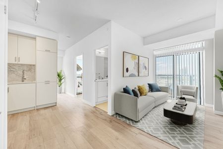 For Lease - 60 Honeycrisp Crescent Unit# 819, Vaughan, Ontario - Photo 2