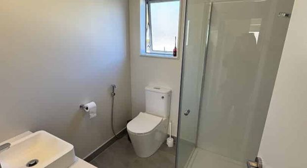 Contemporary comfort - 2 Bedrooms - Photo 1