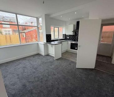 Auburn Grove, Blackpool, FY1 - Photo 1