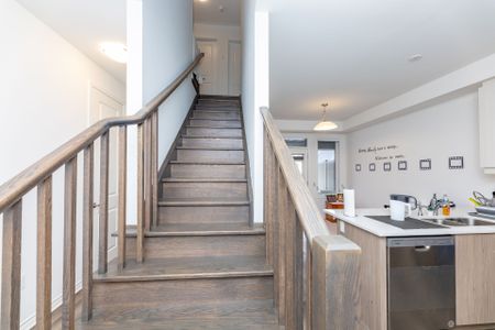 For Lease - 29 Keppel Circle, Brampton, Ontario - Photo 2