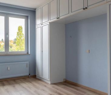 Appartement te huur in Ukkel voor € 1.800 met 3 slaapkamers - Foto 3
