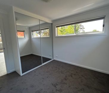 low maintenance - Photo 2