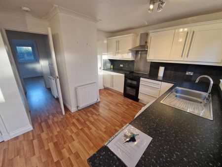 2 bedroom terraced house to rent - Photo 5