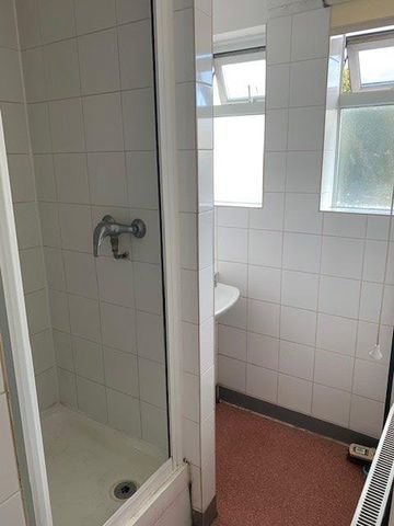 House share to rent - Photo 4