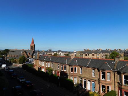 3 bedroom flat to rent - Photo 3