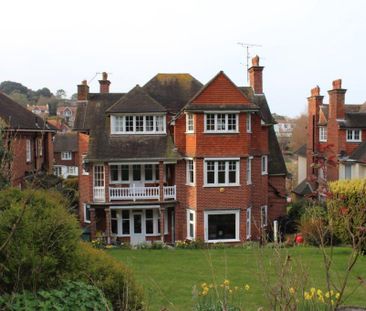 3 bedroom flat to rent - Photo 3