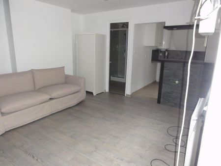 Location Appartement 1 pièce 22m² LE CREUSOT 71200 - Photo 3