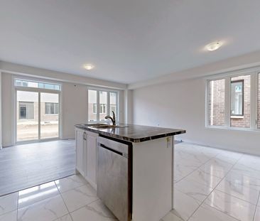 For Lease - 15 Prudhoe Terrace, Barrie, Ontario - Photo 5