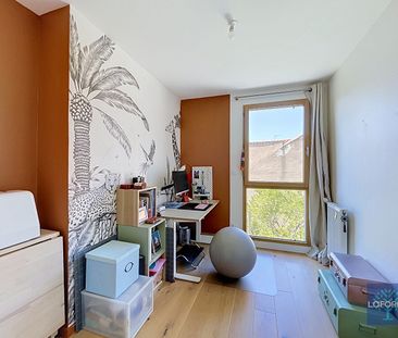 Location Appartement 6 pièces 149m² - Photo 5
