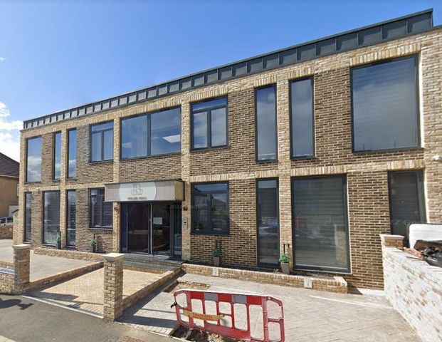 Lancaster Road, Barnet EN4, London - Photo 1