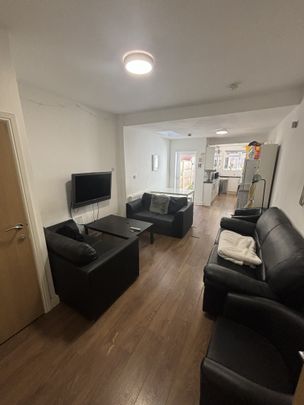 82 DAWLISH ROAD - Photo 1