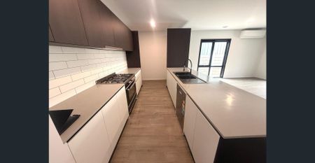 BRAND NEW 4-BEDROOM HOME IN PRIME PAKENHAM LOCATION! - Photo 4