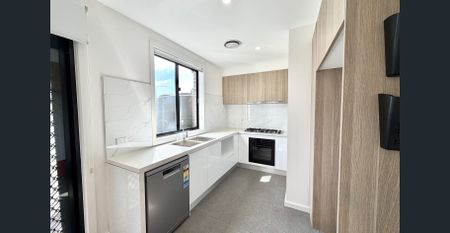 NEAR TO NEW TOWNHOUSE! - Photo 5