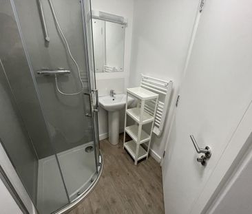 2 bedroom maisonette to rent - Photo 6