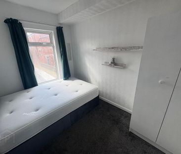 132 Donnybrook Street, Belfast, BT9 7DG - Photo 4