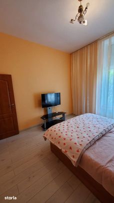 Inchiriez apartament 2 dormitoare central - Photo 1
