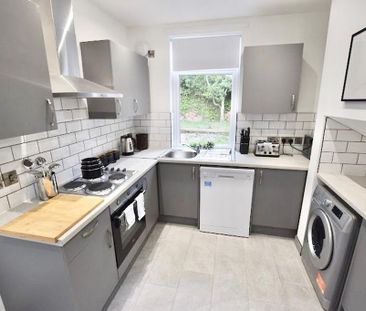 1 bedroom in a house share to rent - Photo 4