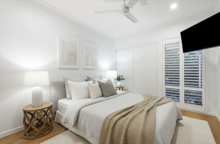 Chic Two-Bedroom Retreat in a Peaceful Location - Photo 3