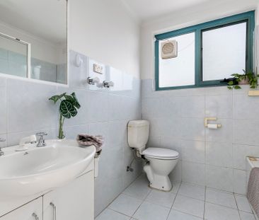 Sun-Drenched Sanctuary in Prime St Kilda West - Photo 1