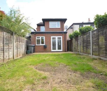 3 bedroom property to rent in Addlestone - Photo 5