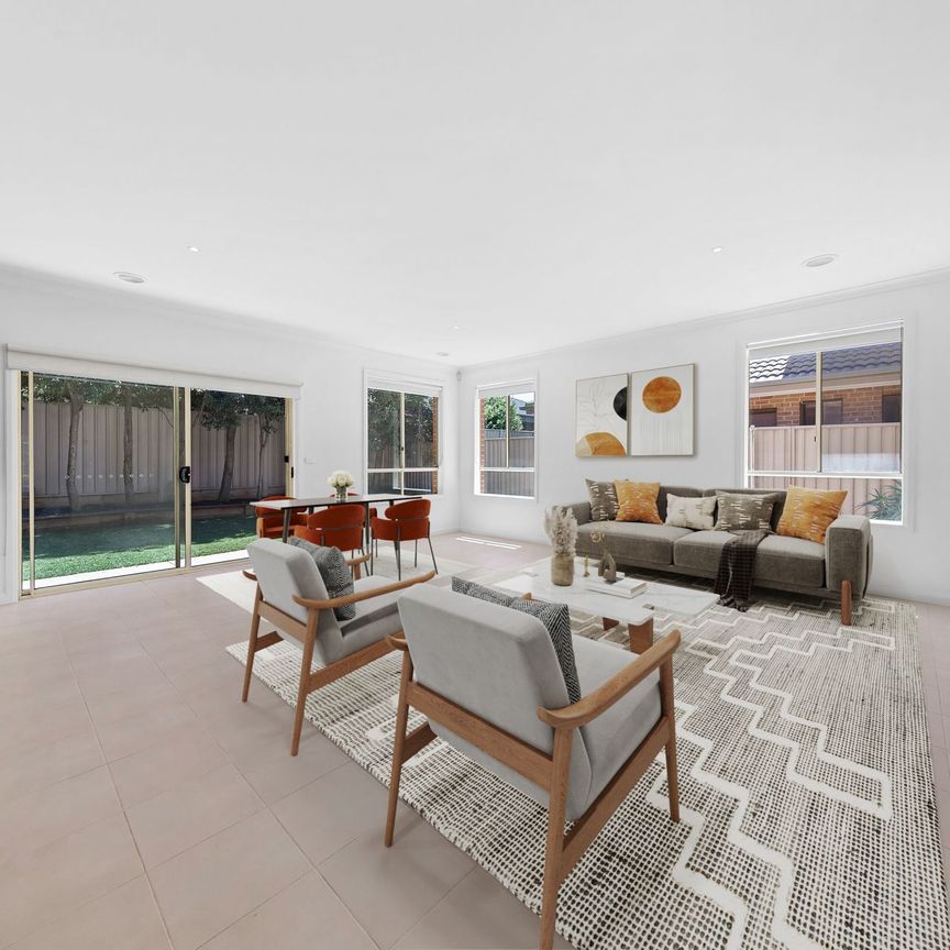 Stylish & Spacious Family Home Opposite Stony Hill Creek - Photo 1