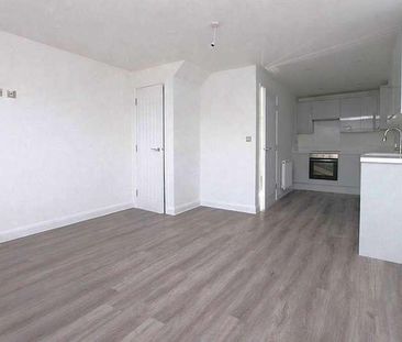 Park Lane, Kidderminster, DY11 - Photo 6