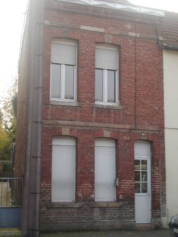A louer : Maison T4 - 81m² - Saint-Quentin (02100) - Photo 3