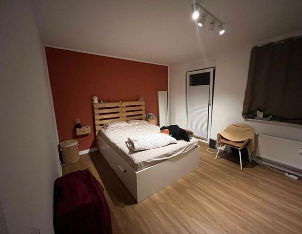 2 Raum Wohnung mit EBK + Winterterrasse mit Glas überdacht - Foto 1