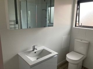Modern 1-Bedroom Unit for Rent in Hamilton City Central – $440 per Week Located in the heart of Hamilton City Central, this well-appointed 1-bedroom, 1-bathroom unit offers a comfortable and convenient lifestyle. - Photo 1