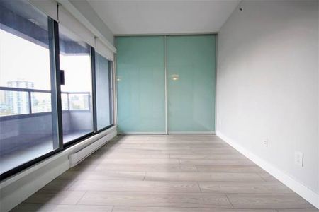 $2,350 / 1br – 580ft2 – UNFURNISHED 1bd+1bth UPDATED unit @the CARLYLE for RENT w/CITY VIEWS!! (Downtown, West End VW) - Photo 2