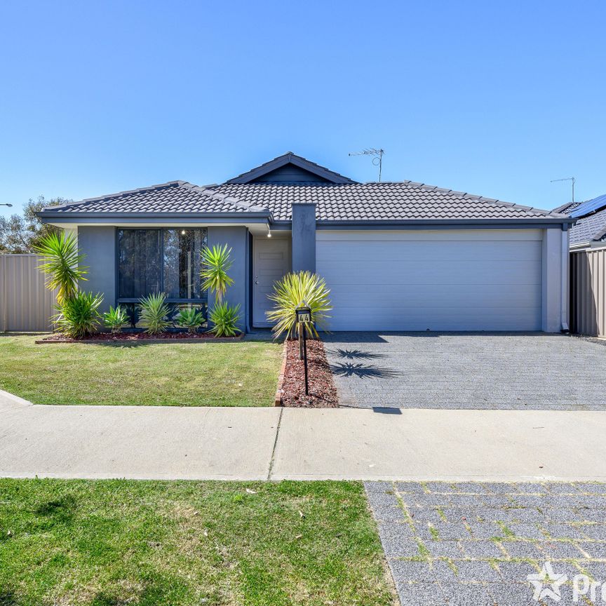 44 Aquamarine Parade, Karnup WA 6176 - Photo 1