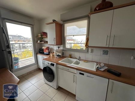 Appartement à louer 4 pièces 96.98m² - Photo 3