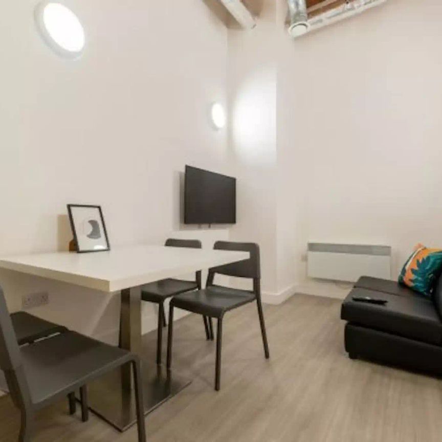 Silver Ensuite - Photo 1