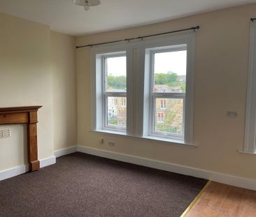 2 bedroom maisonette to rent - Photo 2