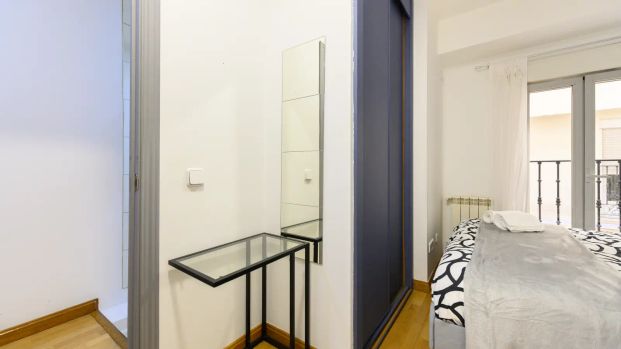 2-bedroom apartment for rent in Cortes, bills included - Foto 1