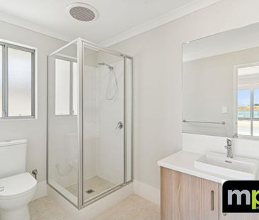 Modern & Connected Community - Photo 6