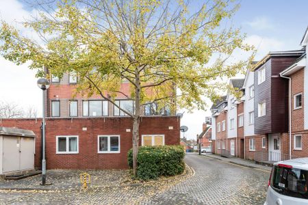 Studio to rent - Photo 4