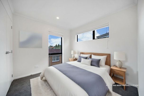 Near-New Stylish Townhouses - Photo 1